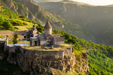 Durch die armenische Schweiz bis in den wilden Kaukasus